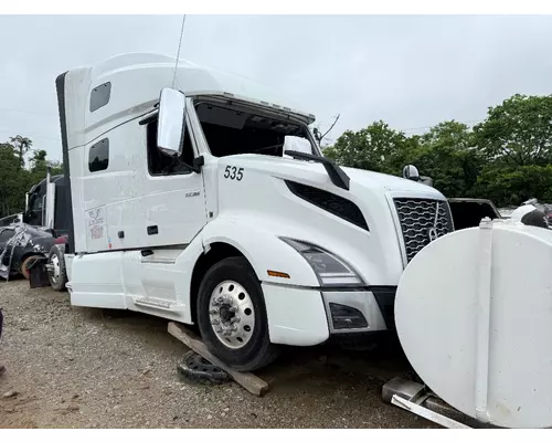 Complete Vehicle VOLVO VNL West Side Truck Parts