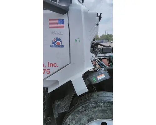 Cowl VOLVO VNL LKQ Heavy Truck - Goodys