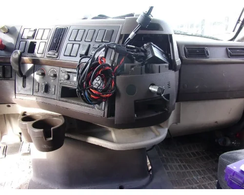 Dash Assembly Volvo VNL Complete Recycling Group LLC