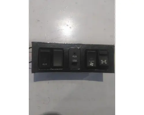 Dash Panel VOLVO VNL LKQ Thompson Motors - Wykoff