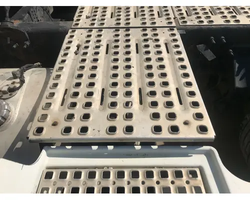 Catwalk Volvo VNL Vander Haags Inc Kc