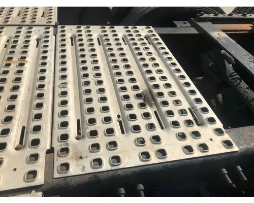 Catwalk Volvo VNL Vander Haags Inc Kc