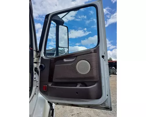 Door Assembly, Front VOLVO VNL LKQ Evans Heavy Truck Parts