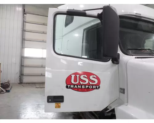 Door Assembly, Front VOLVO VNL LKQ Thompson Motors - Wykoff