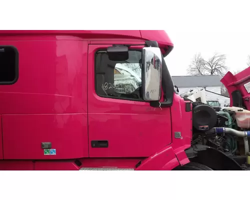 Door Assembly, Front VOLVO VNL LKQ Thompson Motors - Wykoff