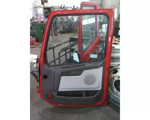 Door Assembly, Front VOLVO VNL LKQ Thompson Motors - Wykoff