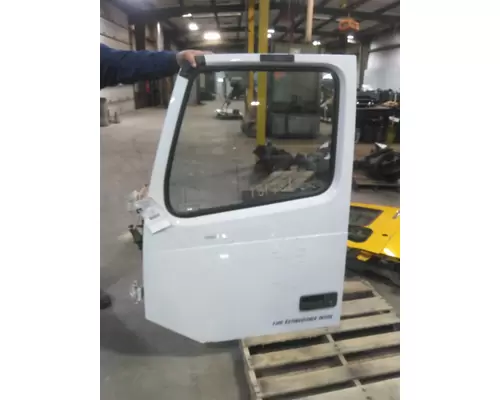 Door Assembly, Front VOLVO VNL LKQ Heavy Truck Maryland