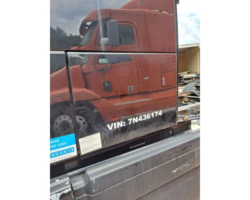 Running Board VOLVO VNL LKQ Evans Heavy Truck Parts