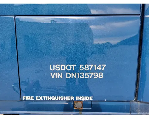 Running Board VOLVO VNL LKQ Thompson Motors - Wykoff