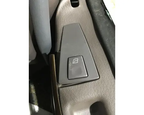 Door Window Regulator, Front Volvo VNL Complete Recycling Group LLC