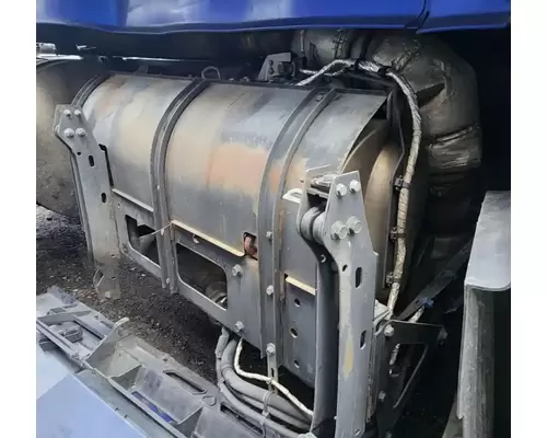 DPF (Diesel Particulate Filter) Volvo VNL Complete Recycling Group LLC