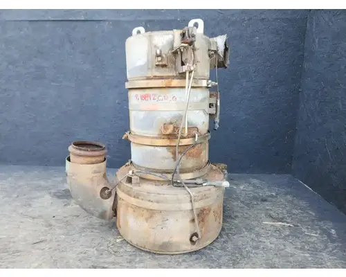 DPF (Diesel Particulate Filter) Volvo VNL Complete Recycling Group LLC