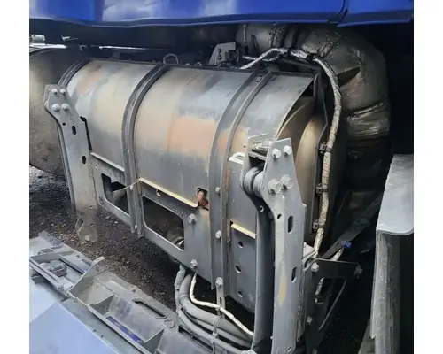 DPF (Diesel Particulate Filter) Volvo VNL Complete Recycling Group LLC