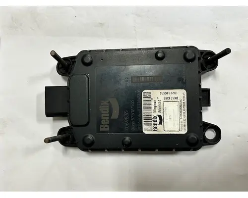 Electronic Parts, Misc. VOLVO VNL K &amp; R Truck Sales, Inc.