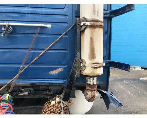 EGR Bracket Volvo VNL Vander Haags Inc Dm