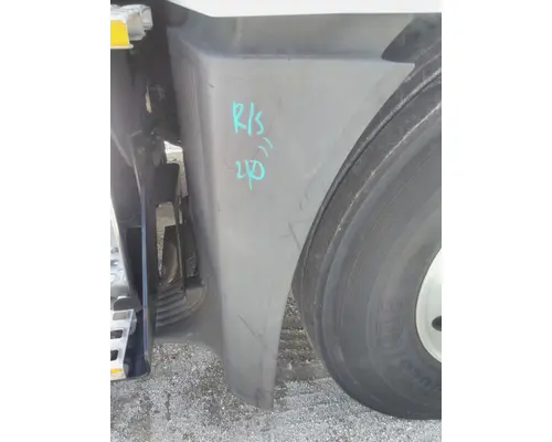 Fender Extension VOLVO VNL LKQ Heavy Truck - Tampa