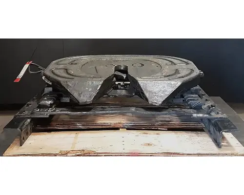 Fifth Wheel VOLVO VNL Geco - Fresno