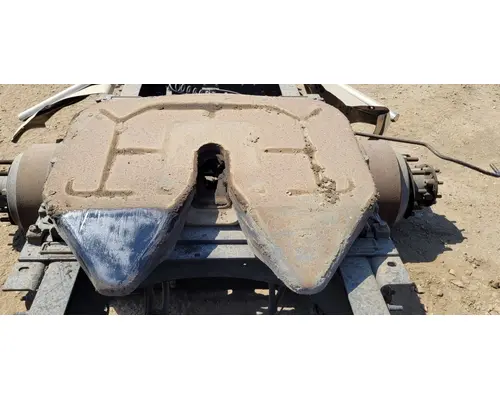 Fifth Wheel VOLVO VNL Geco - Dinuba