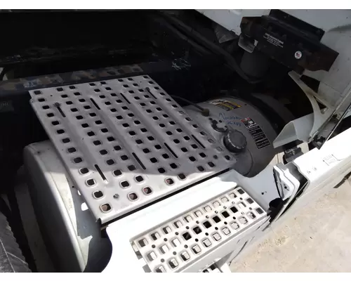 Fuel Tank VOLVO VNL LKQ Thompson Motors - Wykoff