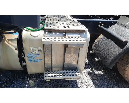 Fuel Tank VOLVO VNL LKQ Heavy Truck Maryland