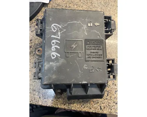 Fuse Box VOLVO VNL Truck Salvage International Inc