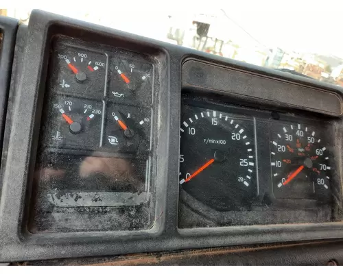 Instrument Cluster VOLVO VNL LKQ KC Truck Parts - Inland Empire