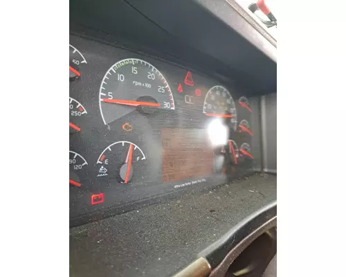 Instrument Cluster VOLVO VNL LKQ Evans Heavy Truck Parts