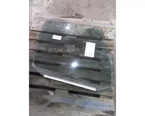 Door Glass, Front VOLVO VNL LKQ Thompson Motors - Wykoff