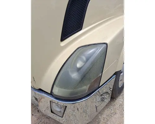 Headlamp Assembly VOLVO VNL LKQ Evans Heavy Truck Parts