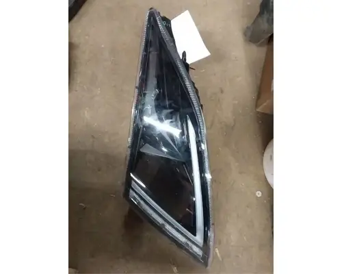 Headlamp Assembly Volvo VNL Casey's Truck Salvage World