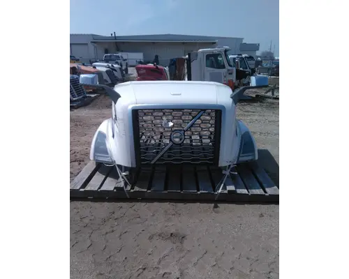 Hood VOLVO VNL LKQ Geiger Truck Parts