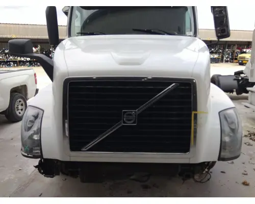 Hood VOLVO VNL LKQ Thompson Motors - Wykoff