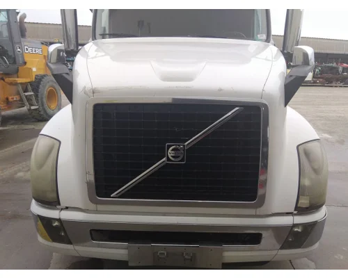 Hood VOLVO VNL LKQ Thompson Motors - Wykoff
