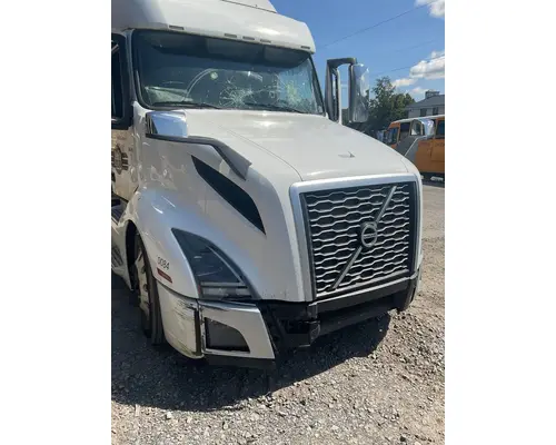 Hood VOLVO VNL Dutchers Inc   Heavy Truck Div  Ny