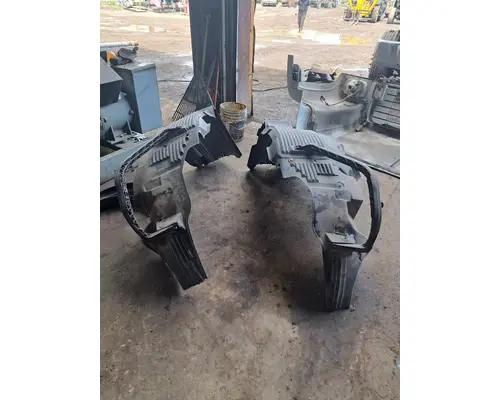 Inner Fender VOLVO VNL Truck Salvage International Inc