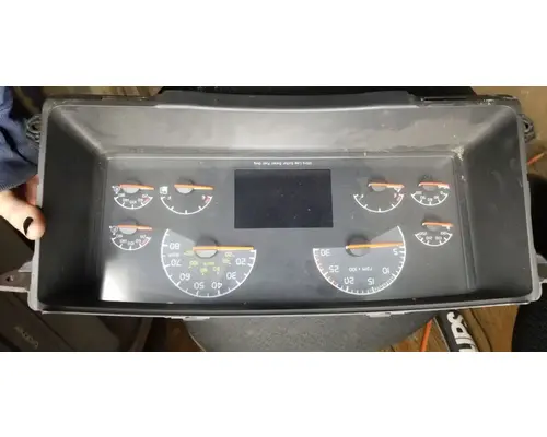 Instrument Cluster Volvo VNL Casey's Truck Salvage World