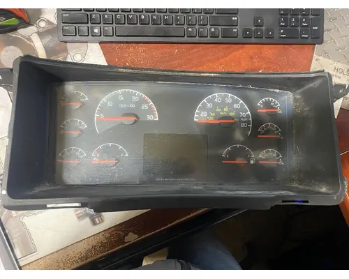 Instrument Cluster Volvo VNL HOLST TRUCK PARTS
