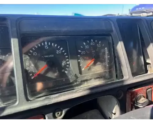 Instrument Cluster Volvo VNL Holst Truck Parts