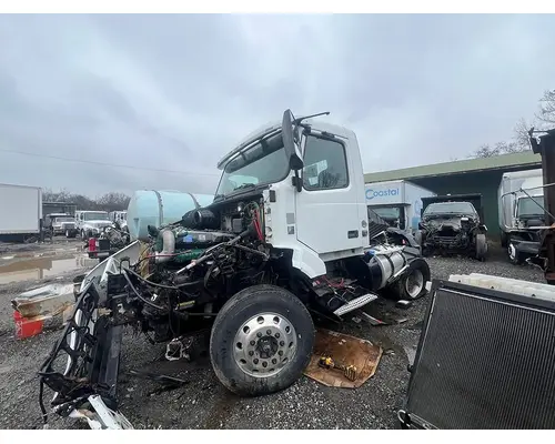 Instrument Cluster VOLVO VNL All County Truck Parts
