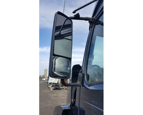 Mirror (Side View) Volvo VNL Casey's Truck Salvage World