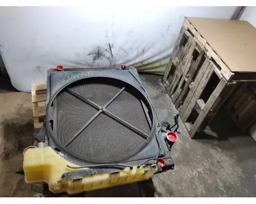 Radiator VOLVO VNL LKQ Western Truck Parts