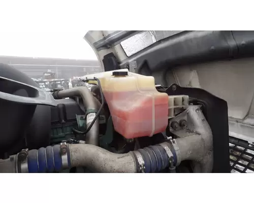Radiator Overflow Bottle VOLVO VNL LKQ Thompson Motors - Wykoff