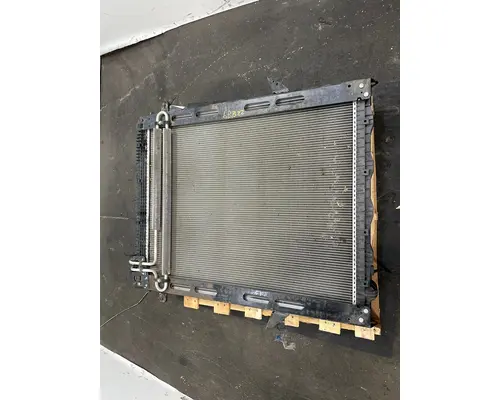 Radiator VOLVO VNL Housby