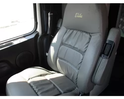 Seat, Front VOLVO VNL LKQ Heavy Truck - Tampa