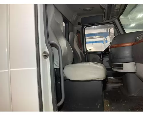 Seat, Front Volvo VNL Vander Haags Inc Sf