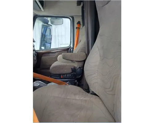 Seat, Front VOLVO VNL LKQ Geiger Truck Parts