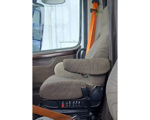 Seat, Front VOLVO VNL LKQ Geiger Truck Parts