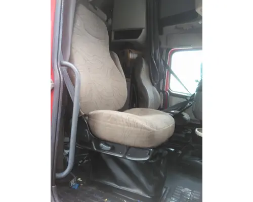Seat, Front VOLVO VNL LKQ Thompson Motors - Wykoff