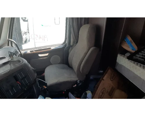 Seat, Front VOLVO VNL LKQ Heavy Truck Maryland