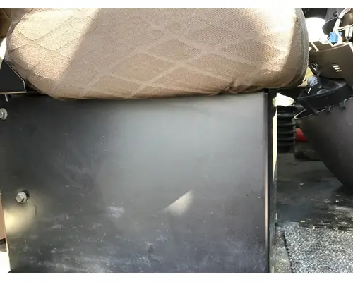 Seat, Front VOLVO VNL LKQ Heavy Truck - Goodys